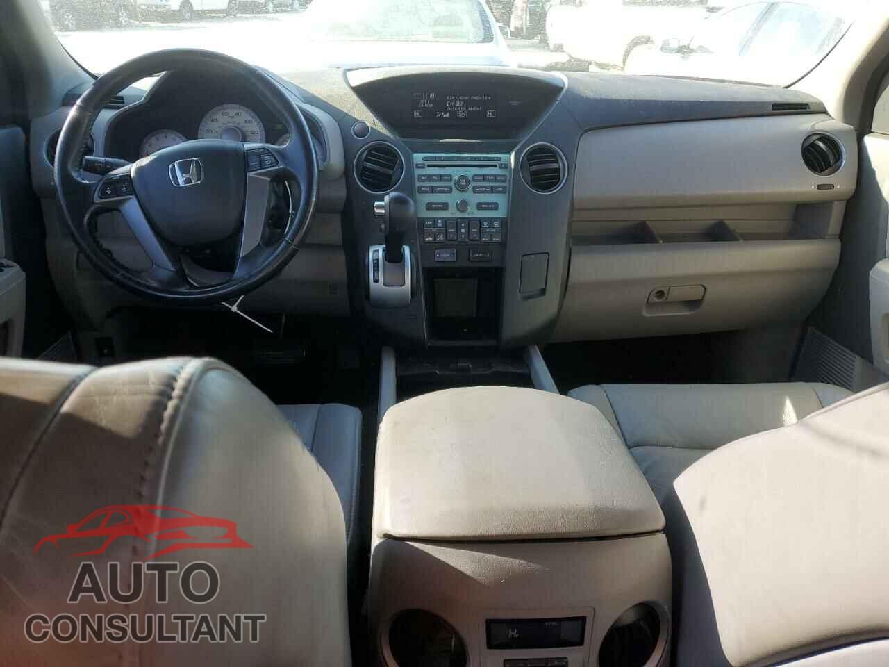 HONDA PILOT 2011 - 5FNYF3H58BB038325