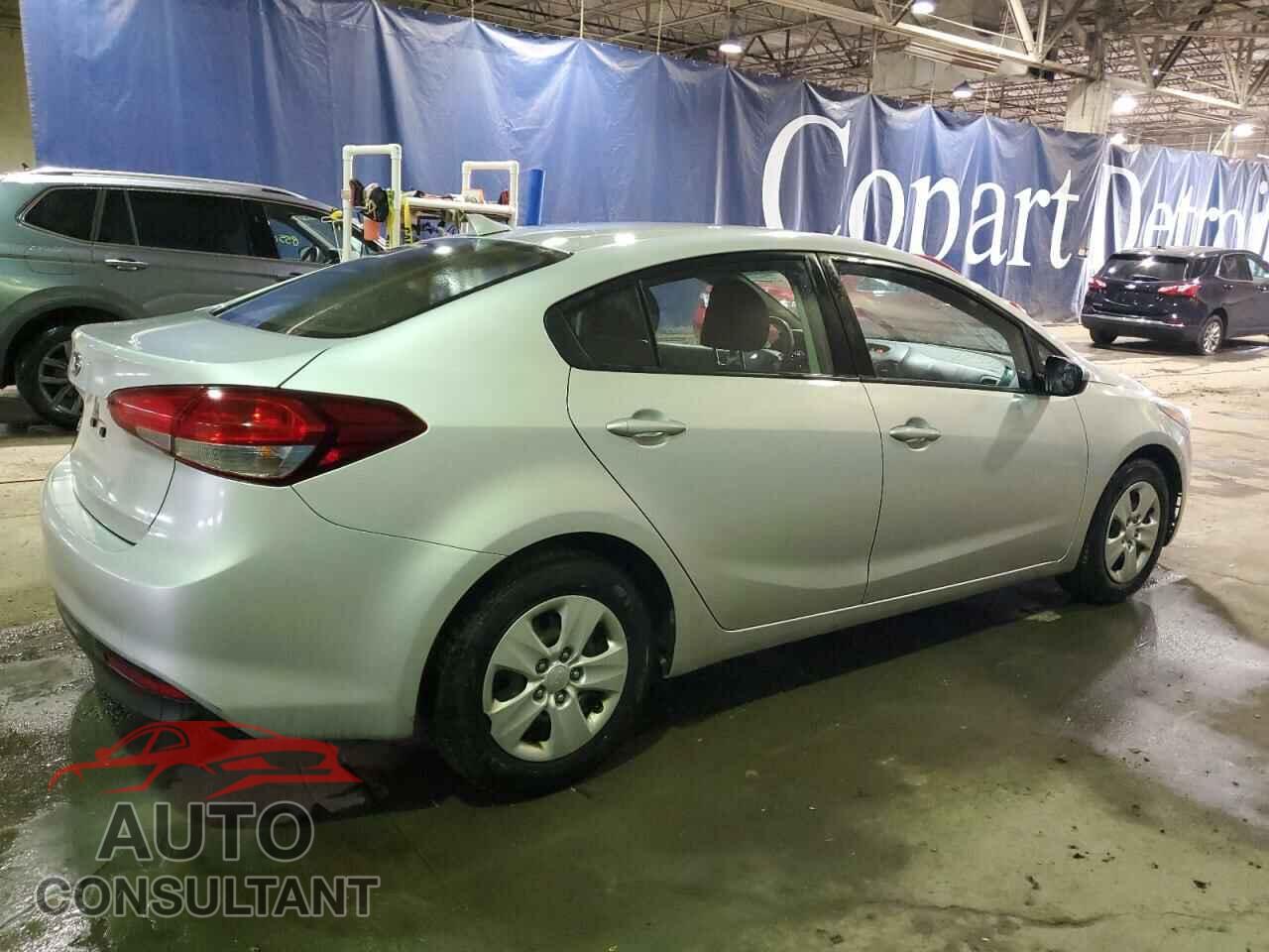 KIA FORTE 2017 - 3KPFK4A77HE143635