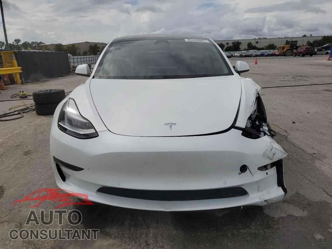 TESLA MODEL 3 2022 - 5YJ3E1EA5NF348293