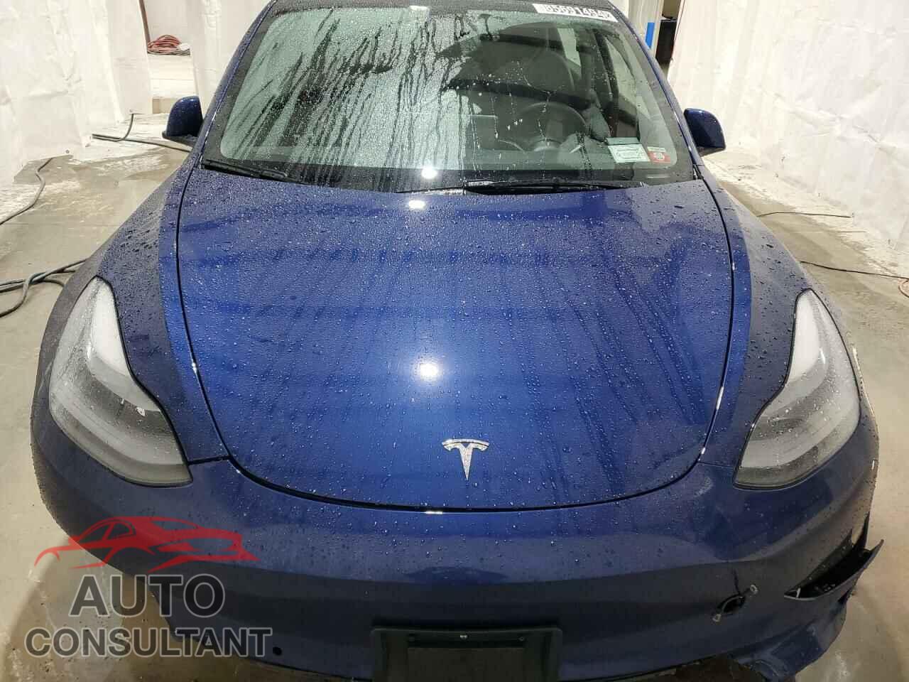 TESLA MODEL 3 2022 - 5YJ3E1EA8NF285562