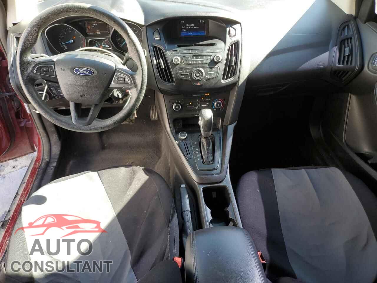 FORD FOCUS 2017 - 1FADP3F25HL215588
