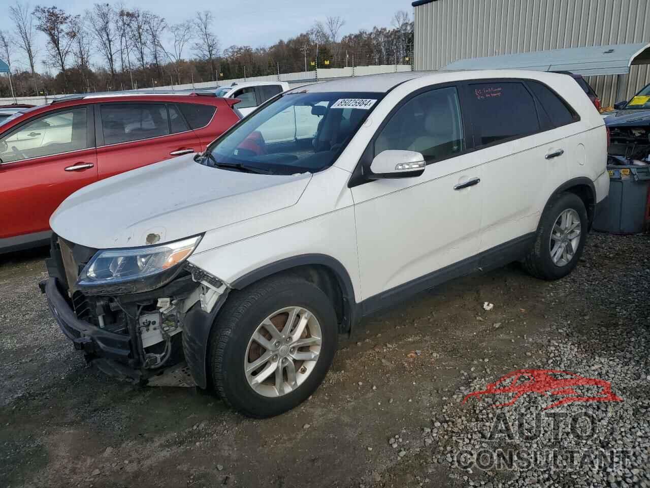 KIA SORENTO 2015 - 5XYKT3A64FG611916