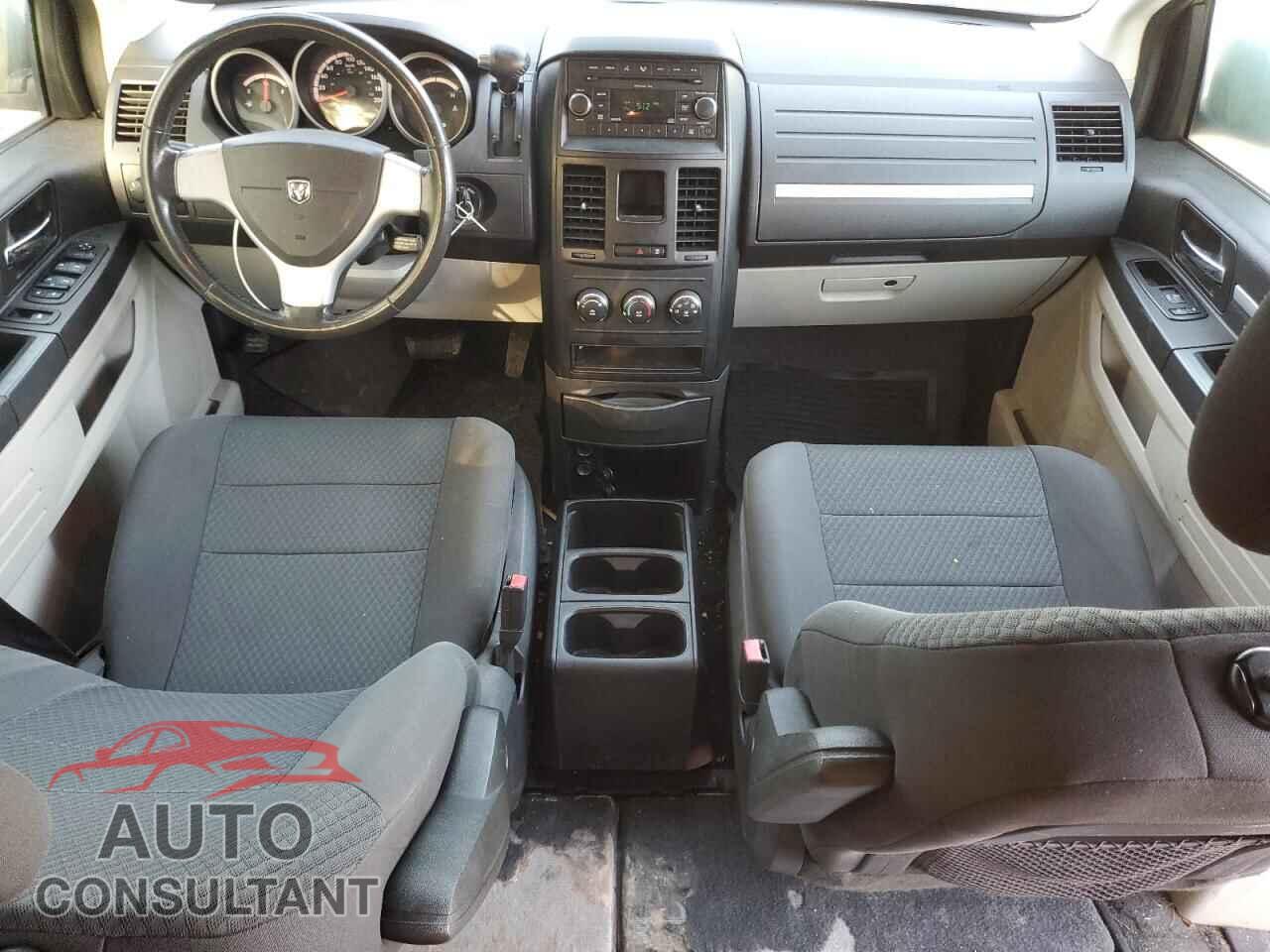 DODGE CARAVAN 2010 - 2D4RN4DE9AR471497