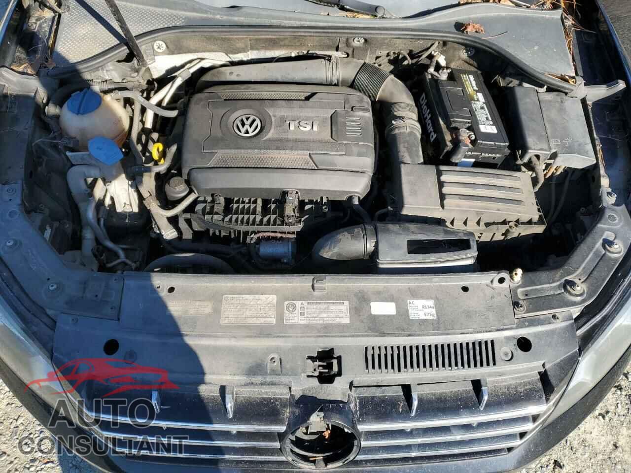 VOLKSWAGEN PASSAT 2014 - 1VWCS7A32EC022156