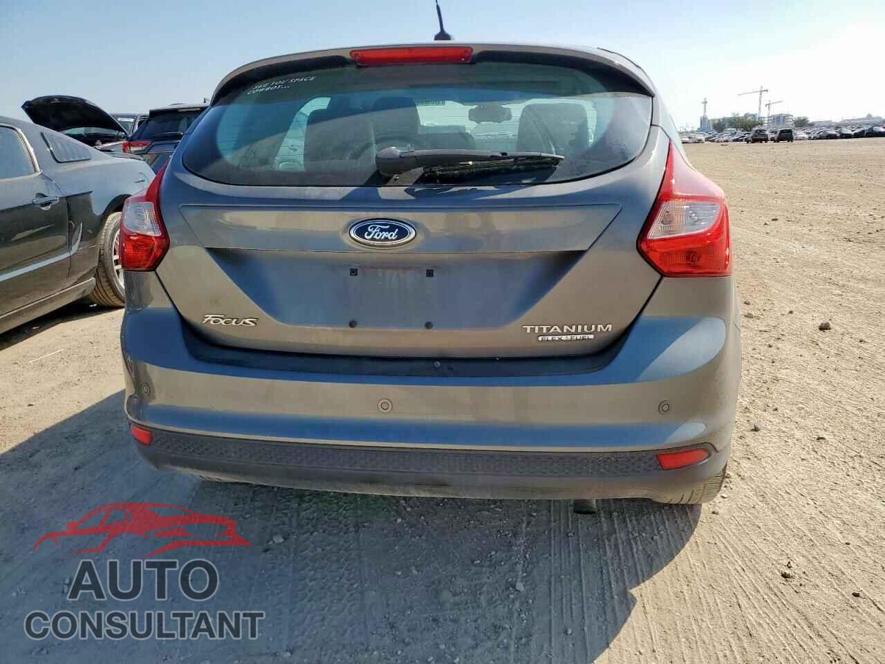 FORD FOCUS 2012 - 1FAHP3N29CL462852