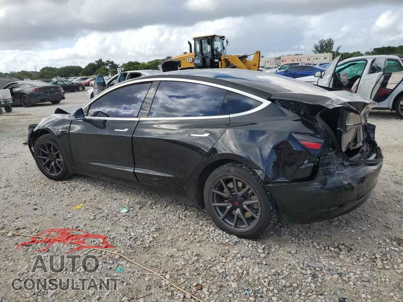 TESLA MODEL 3 2019 - 5YJ3E1EA5KF402686