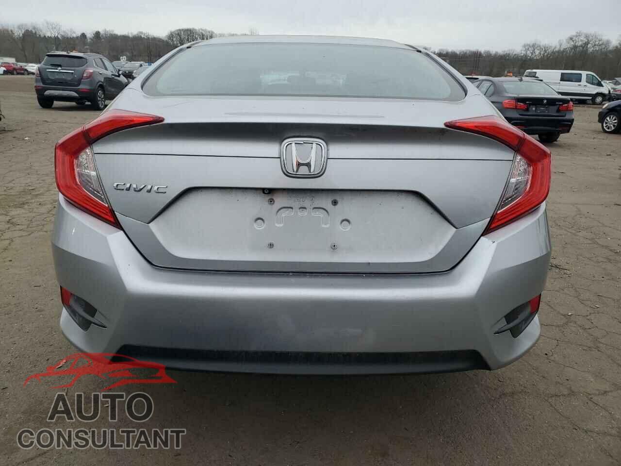 HONDA CIVIC 2018 - 19XFC2E58JE020765
