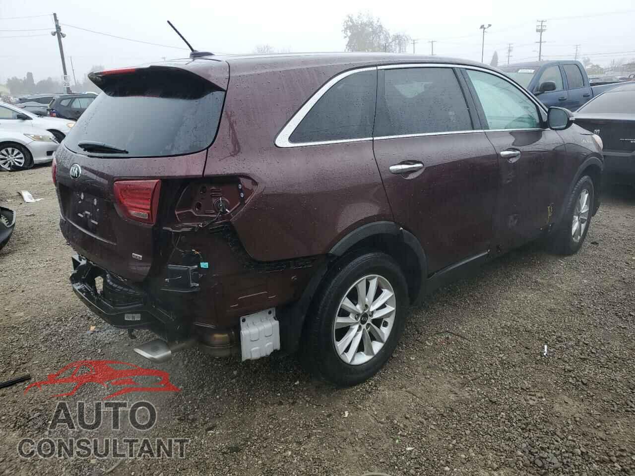 KIA SORENTO 2019 - 5XYPG4A3XKG518415