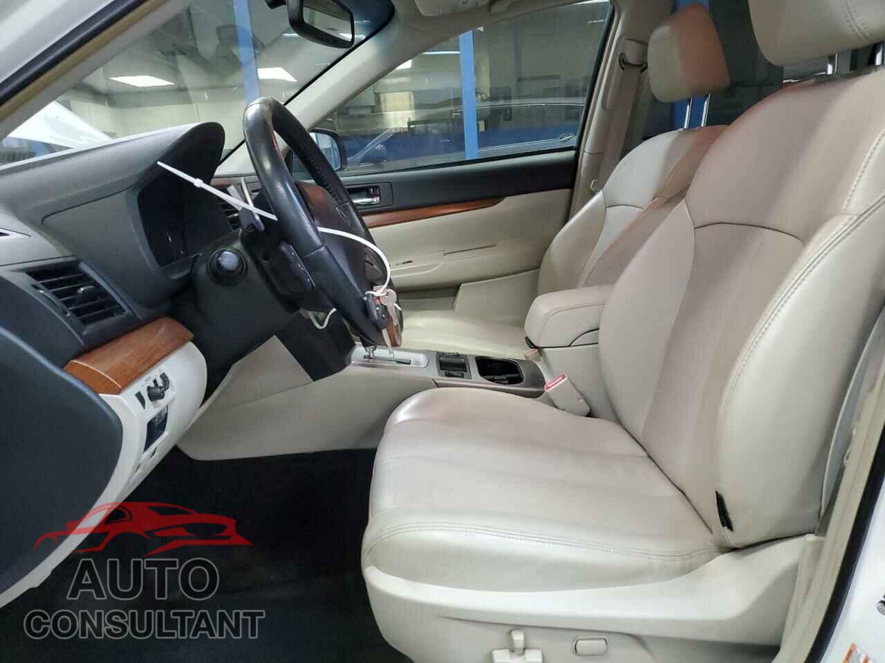 SUBARU OUTBACK 2014 - 4S4BRBLC9E3234235