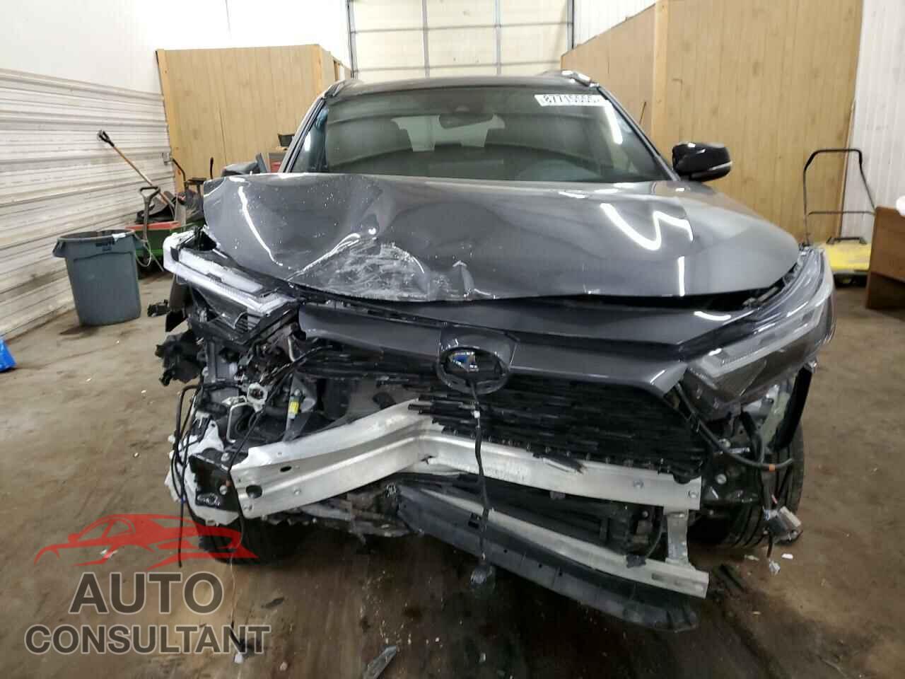 TOYOTA RAV4 2024 - 2T3E6RFV4RW077779