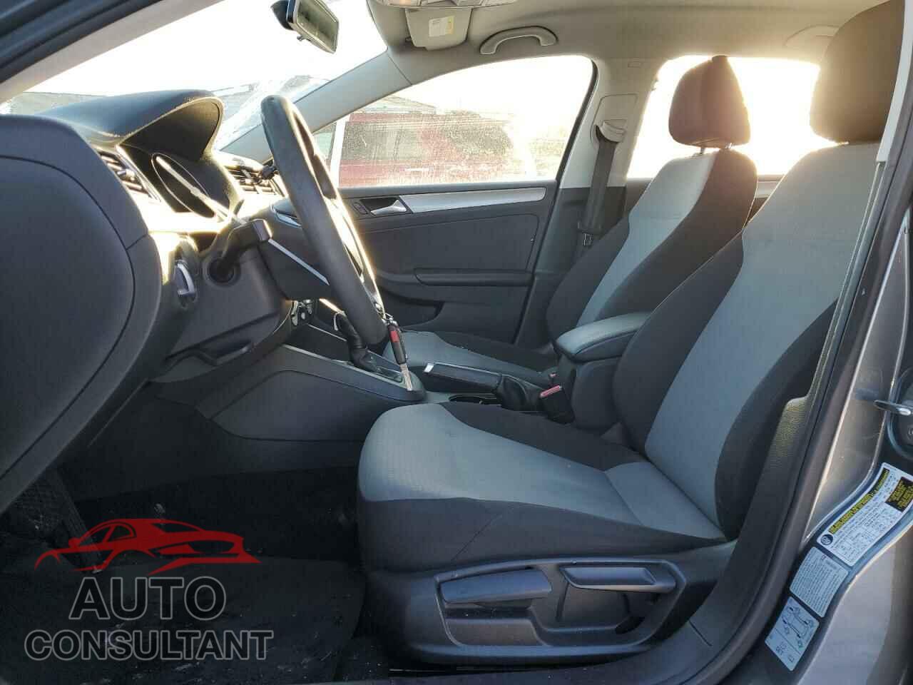VOLKSWAGEN JETTA 2017 - 3VW2B7AJ9HM344337