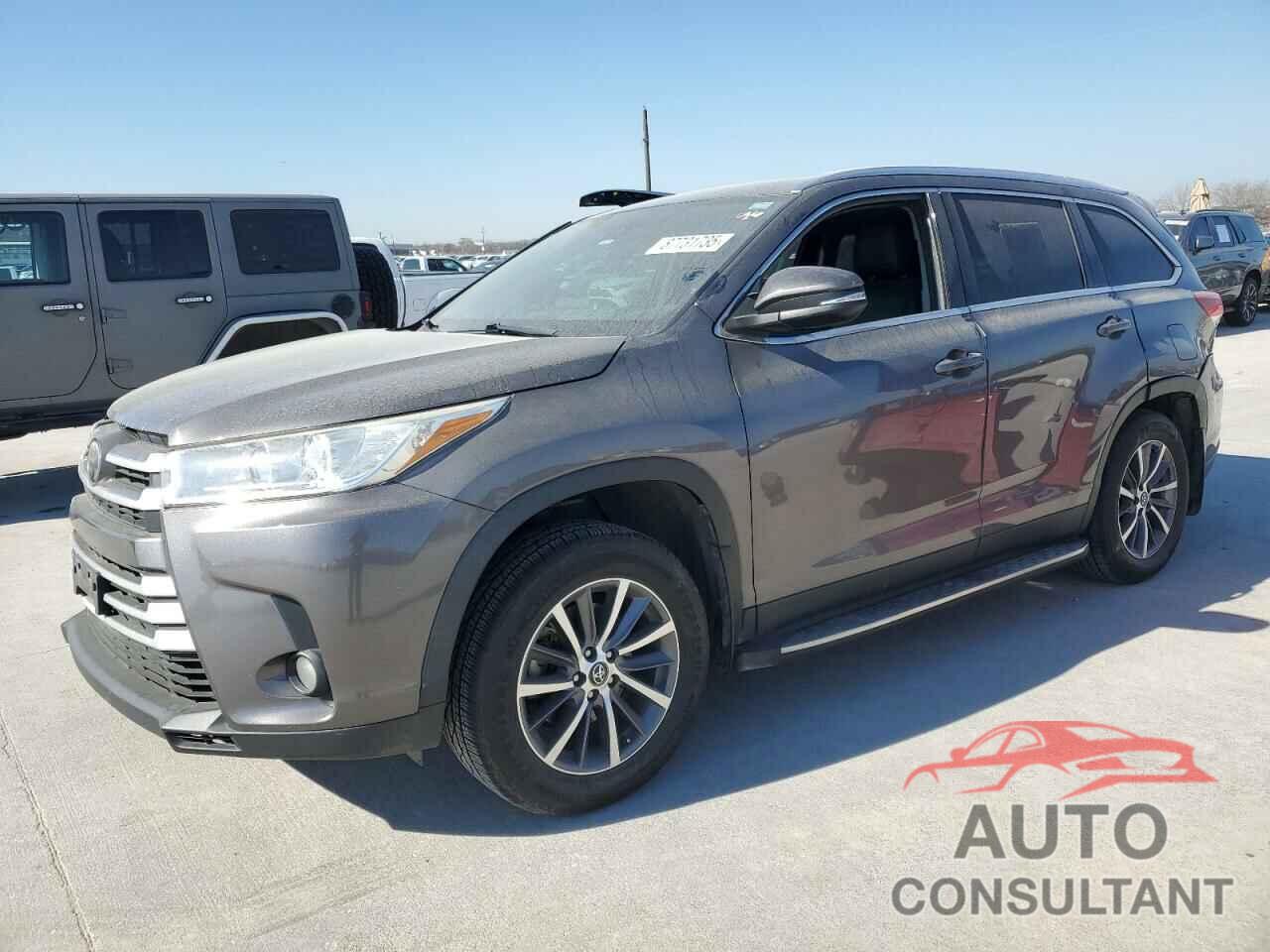 TOYOTA HIGHLANDER 2019 - 5TDKZRFH7KS554636