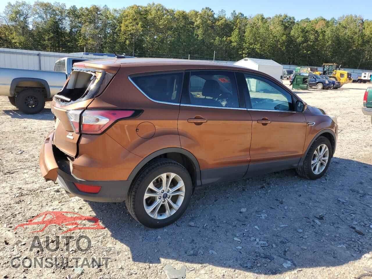 FORD ESCAPE 2017 - 1FMCU0G95HUE31052