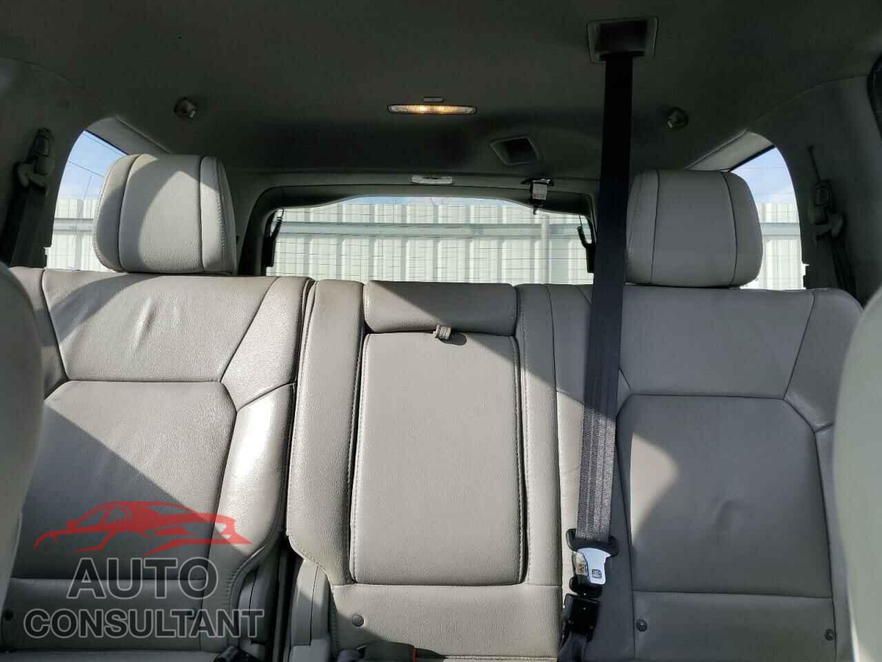 HONDA PILOT 2014 - 5FNYF4H53EB042633