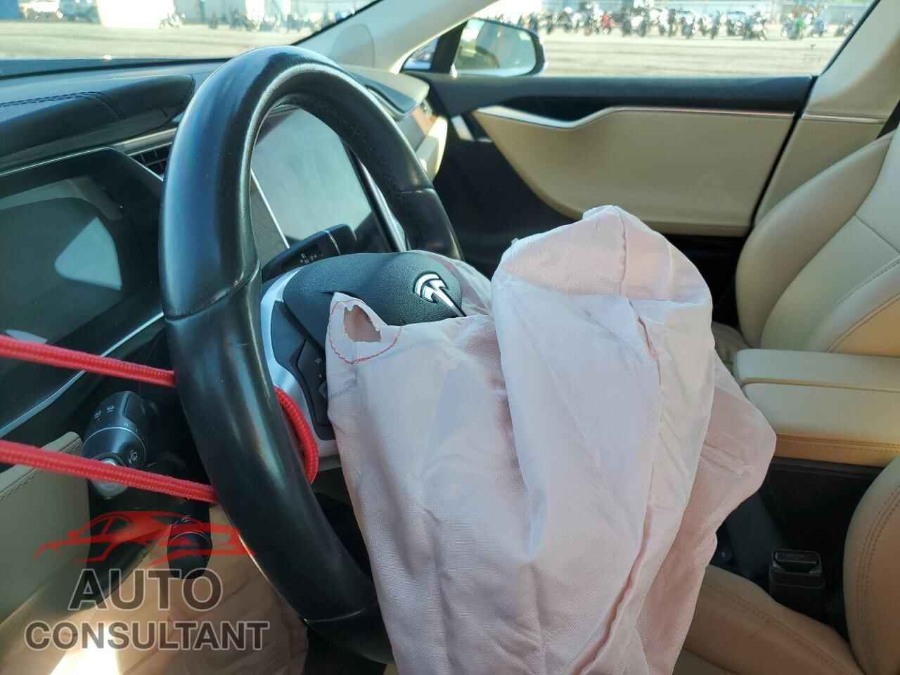 TESLA MODEL S 2017 - 5YJSA1E23HF195336