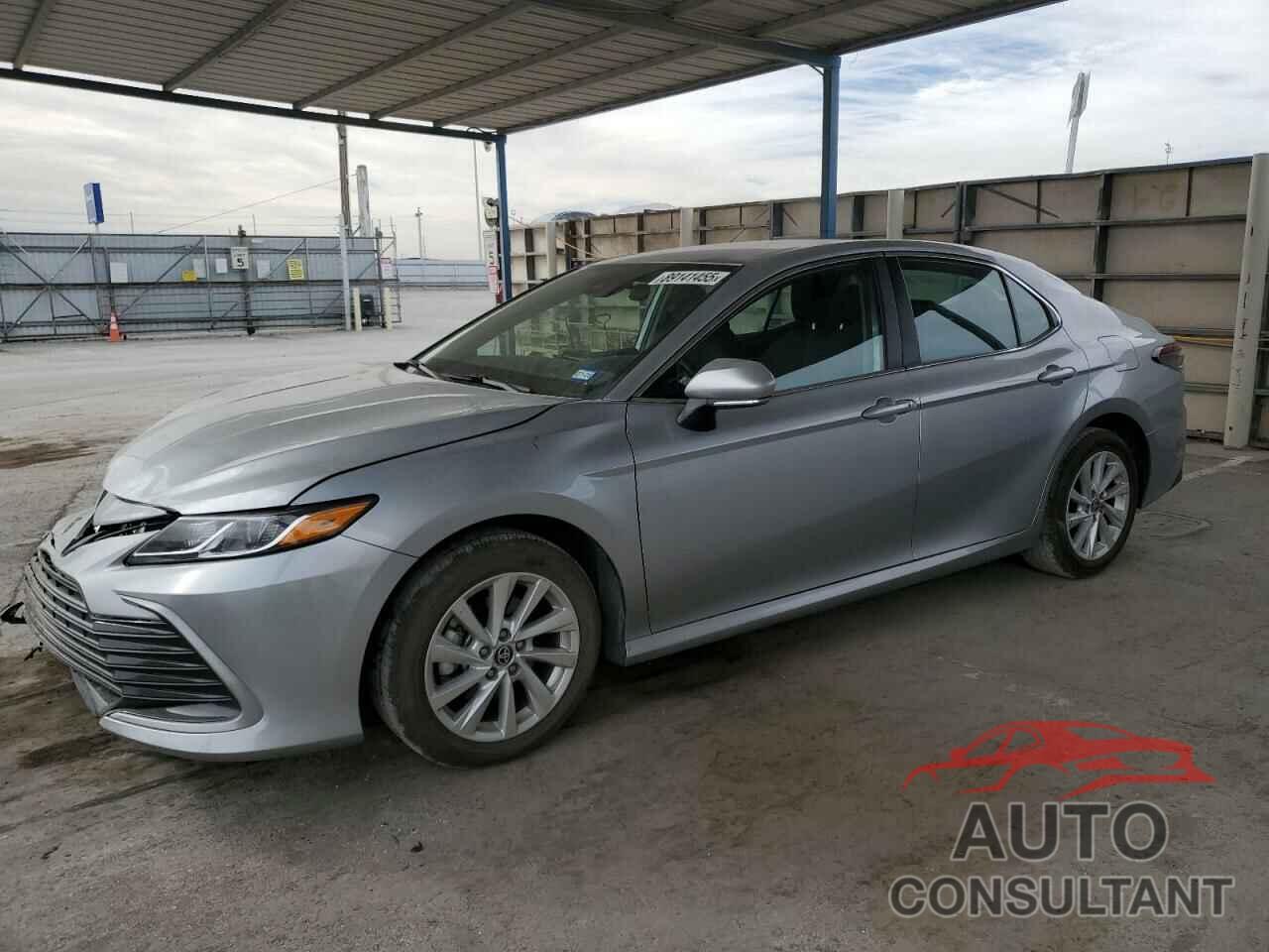 TOYOTA CAMRY 2023 - 4T1C11AK2PU834172