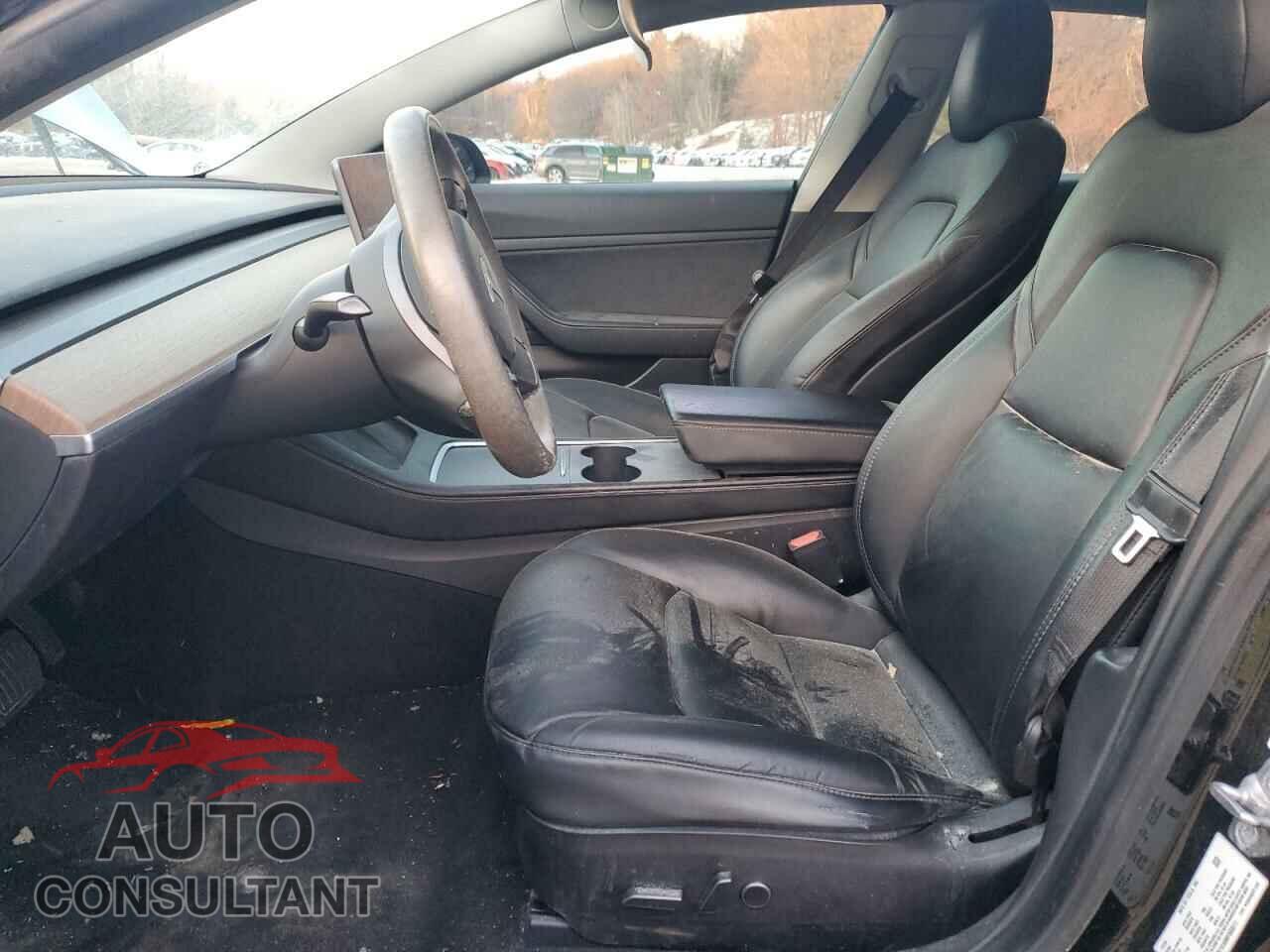 TESLA MODEL 3 2021 - 5YJ3E1EA9MF860511