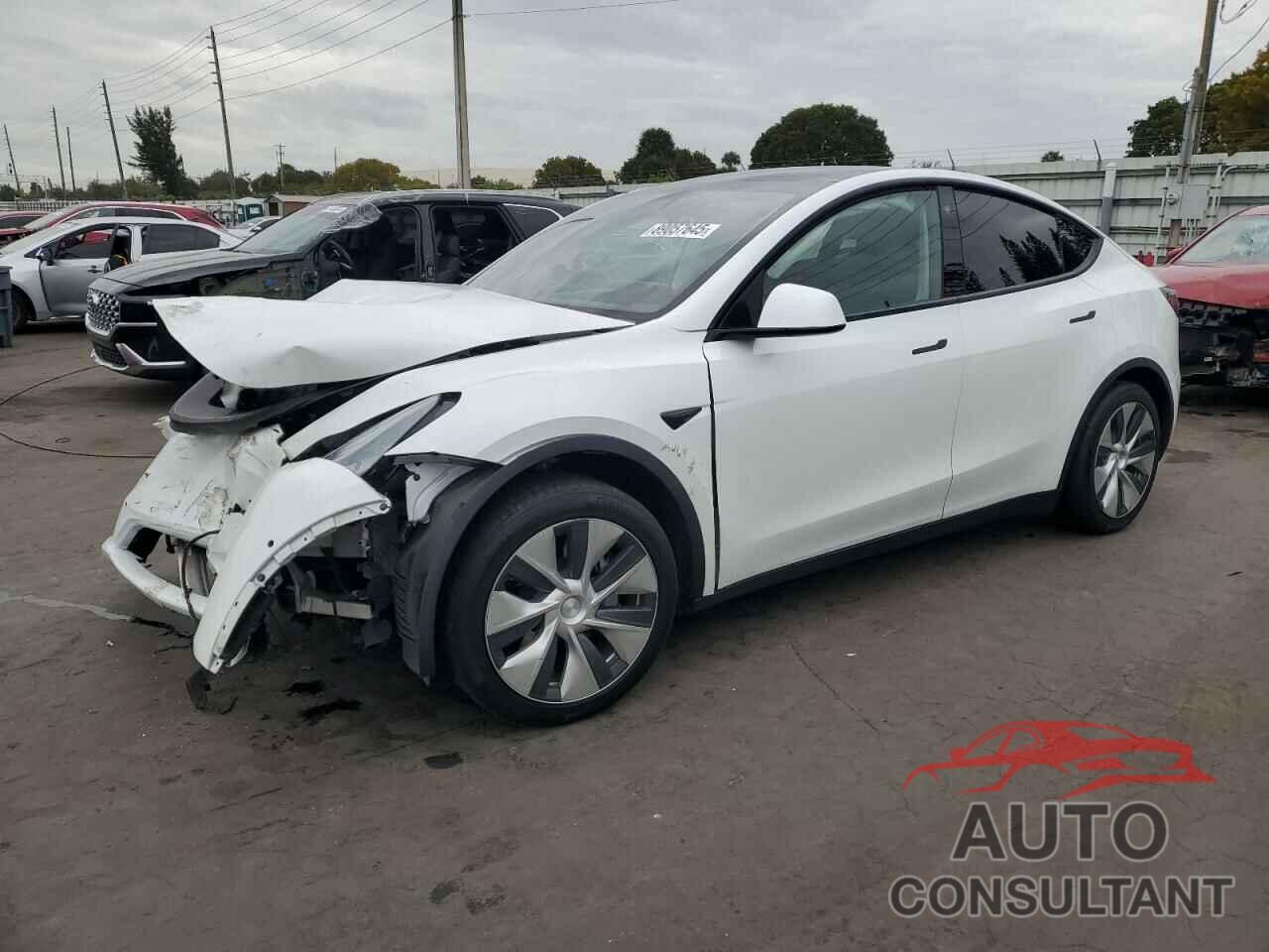 TESLA MODEL Y 2021 - 5YJYGDED7MF116398