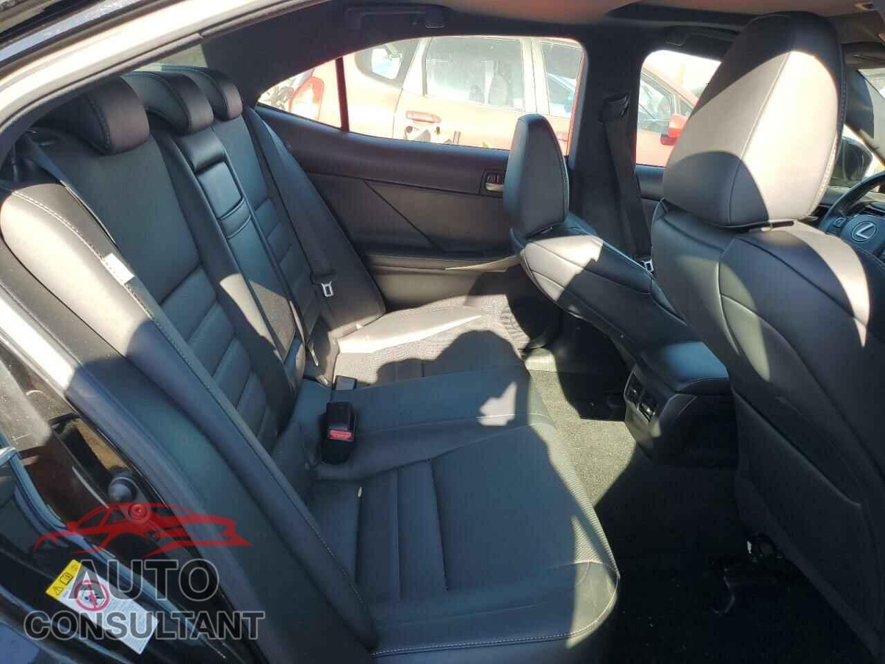 LEXUS IS 2017 - JTHBA1D26H5041091