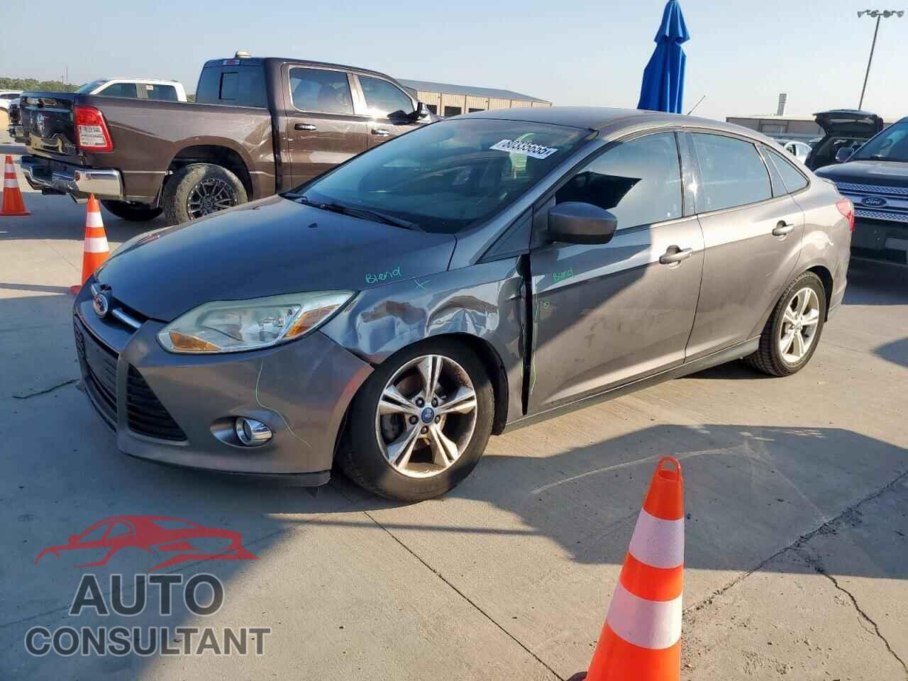 FORD FOCUS 2012 - 1FAHP3F23CL235574