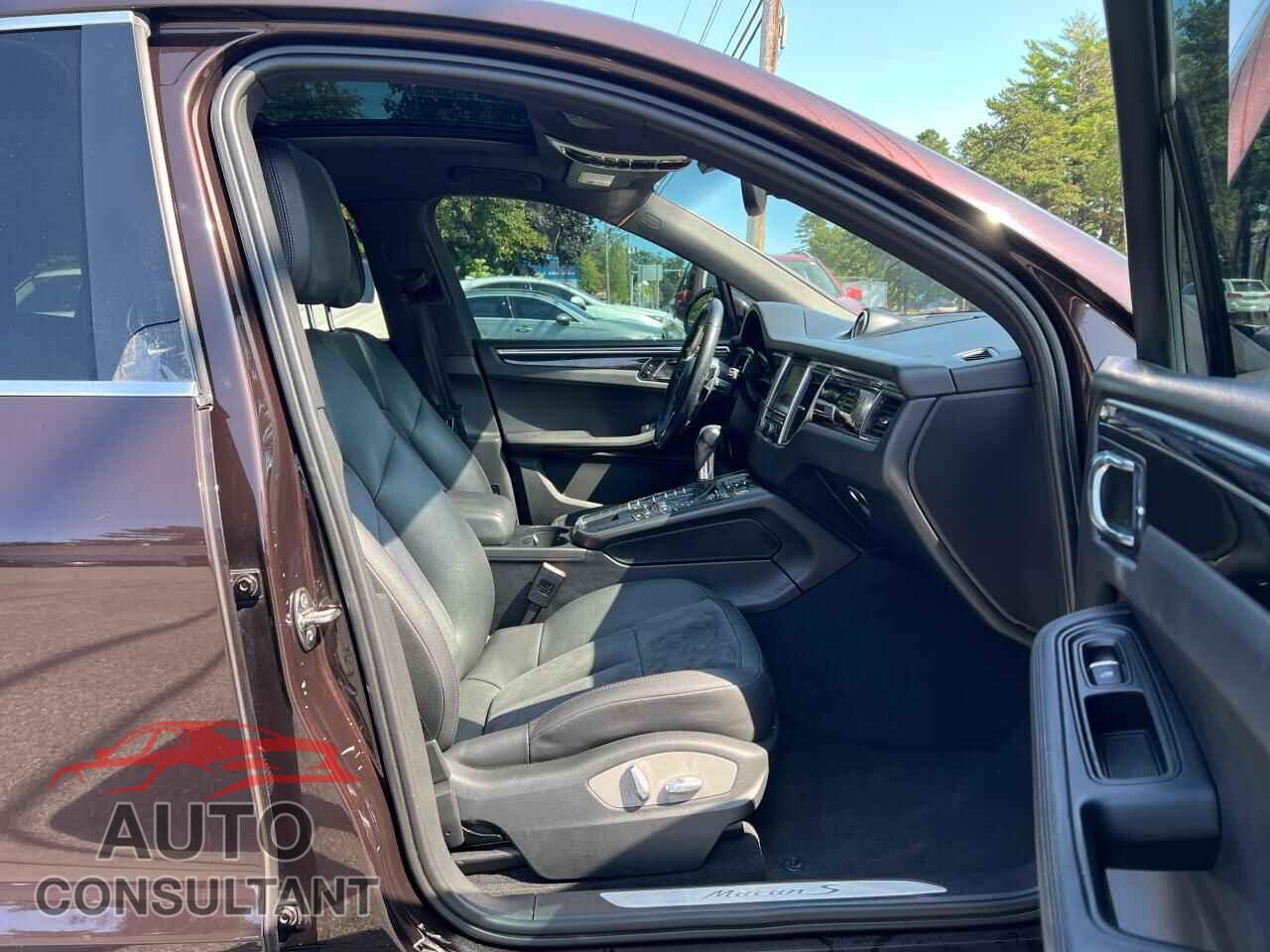 PORSCHE MACAN 2015 - WP1AB2A57FLB52240