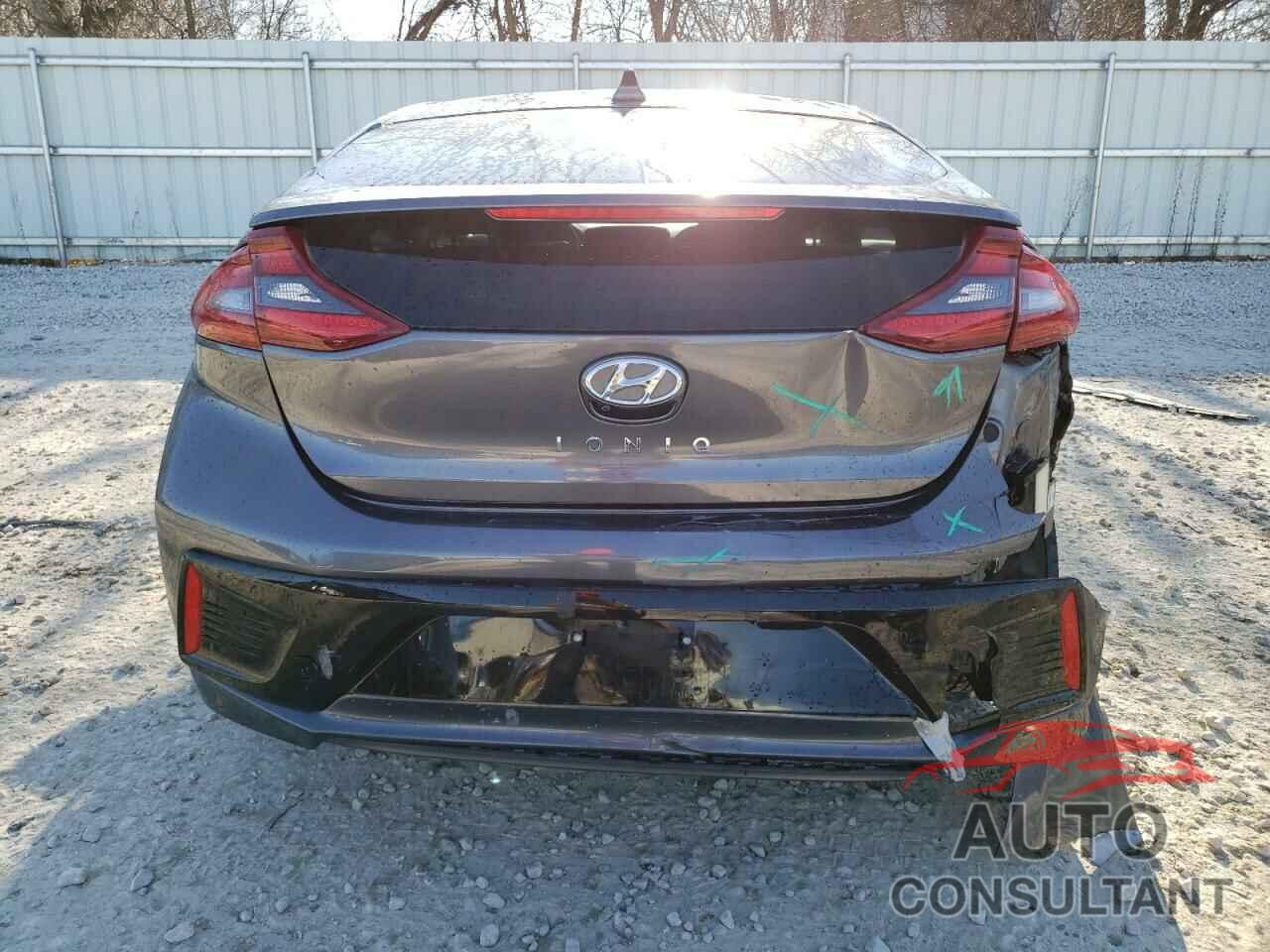 HYUNDAI IONIQ 2017 - KMHC75LC3HU045218