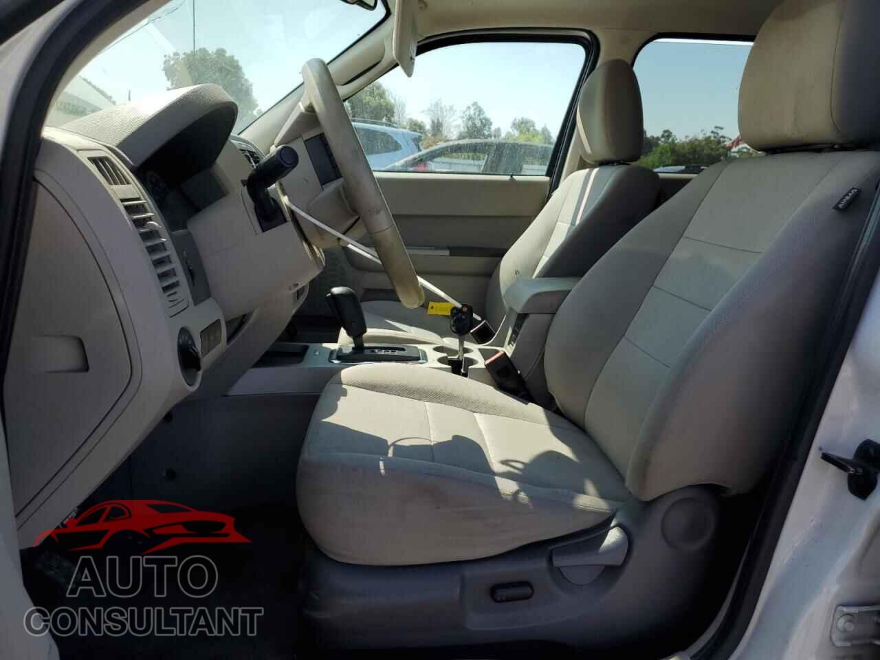 FORD ESCAPE 2011 - 1FMCU9D77BKB53331