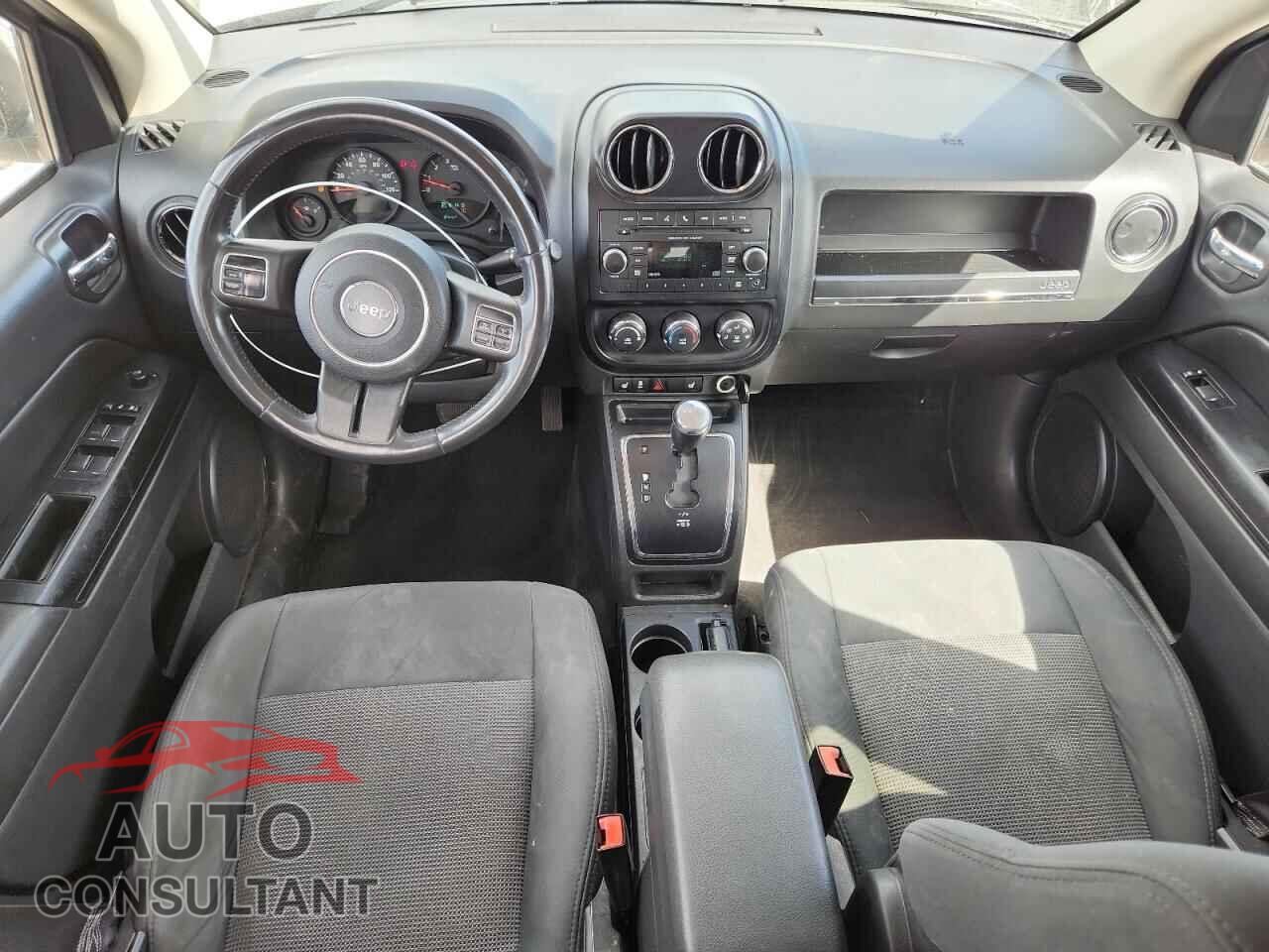 JEEP COMPASS 2012 - 1C4NJCEBXCD666360