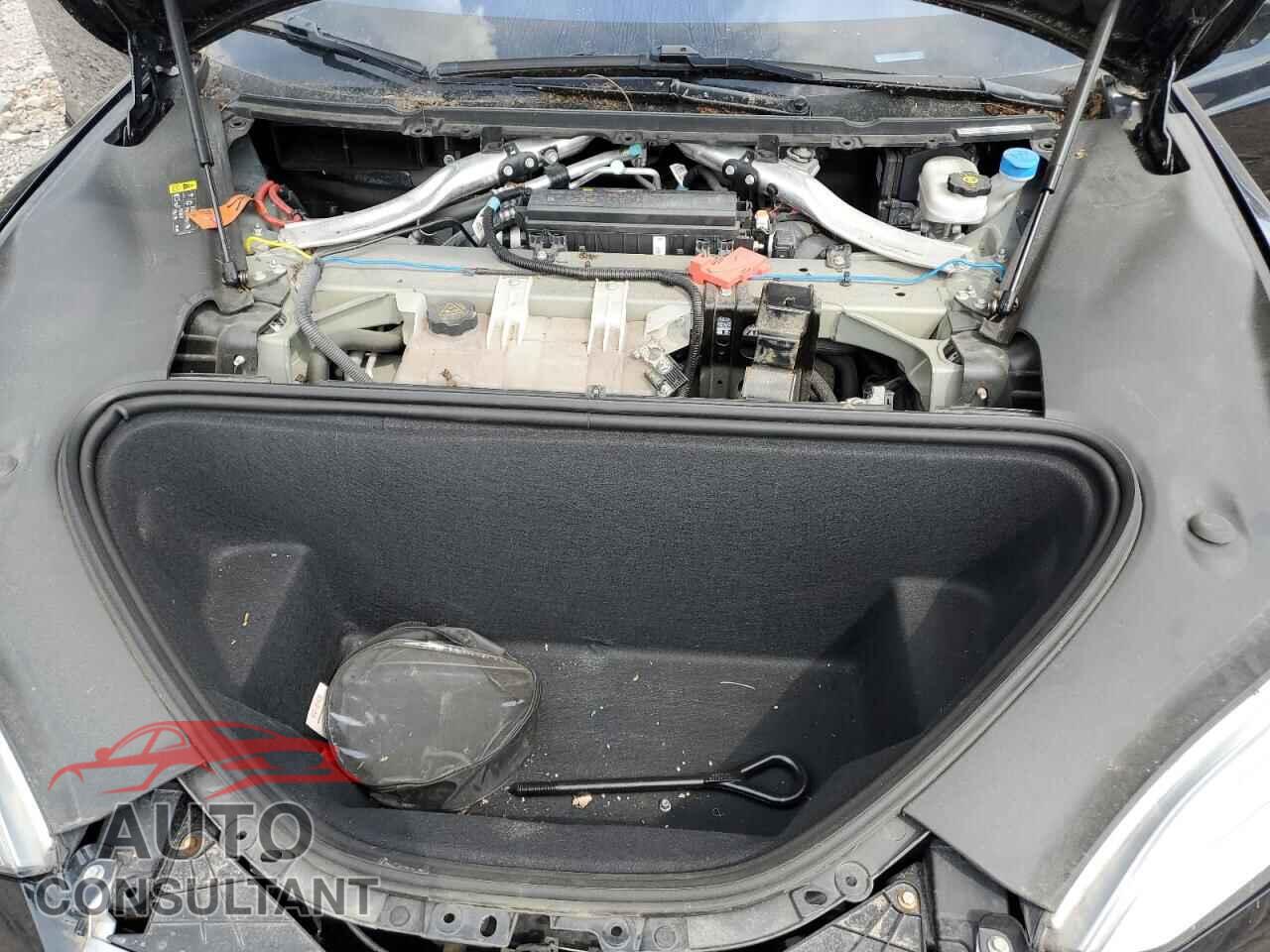 TESLA MODEL S 2017 - 5YJSA1E28HF212115