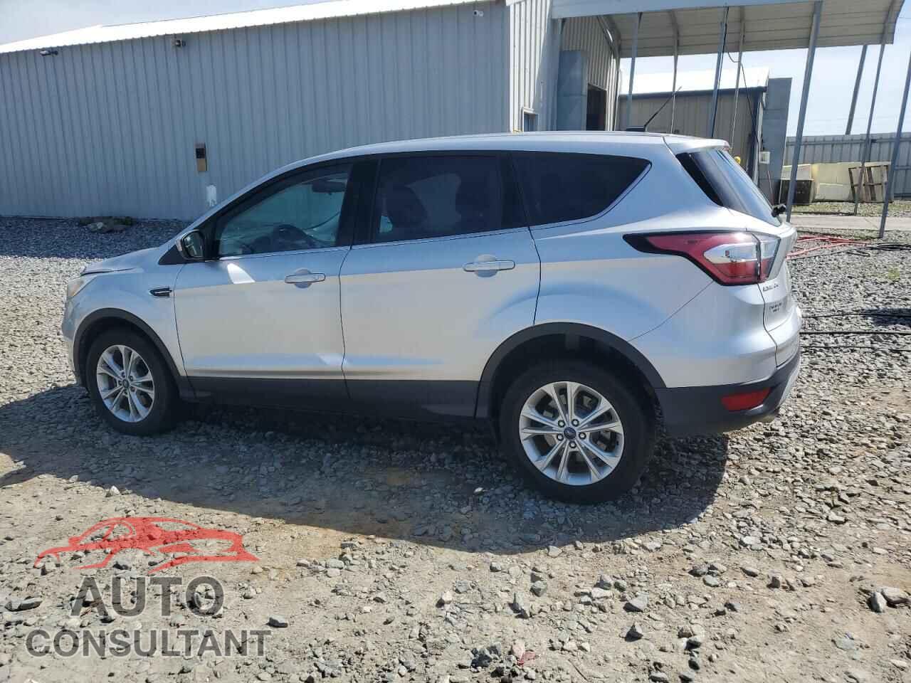 FORD ESCAPE 2017 - 1FMCU0GD6HUC54208