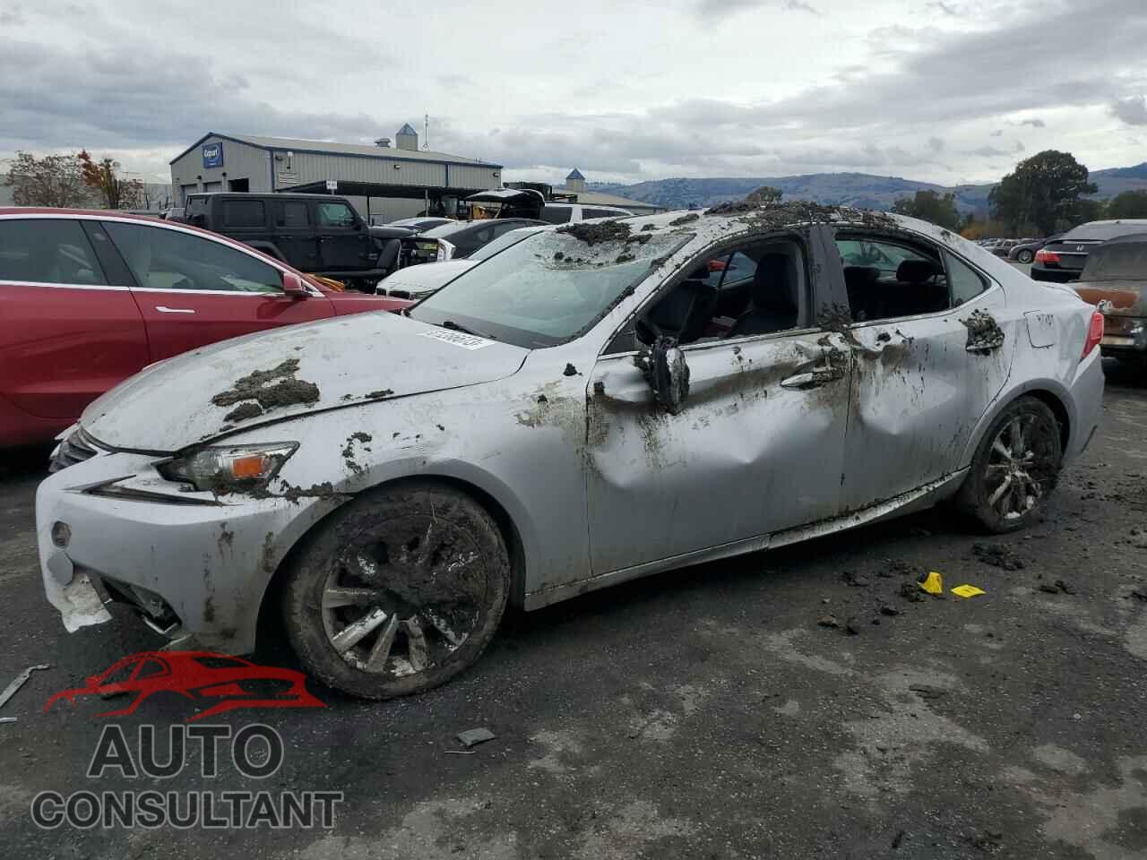 LEXUS IS 2016 - JTHBA1D22G5011858
