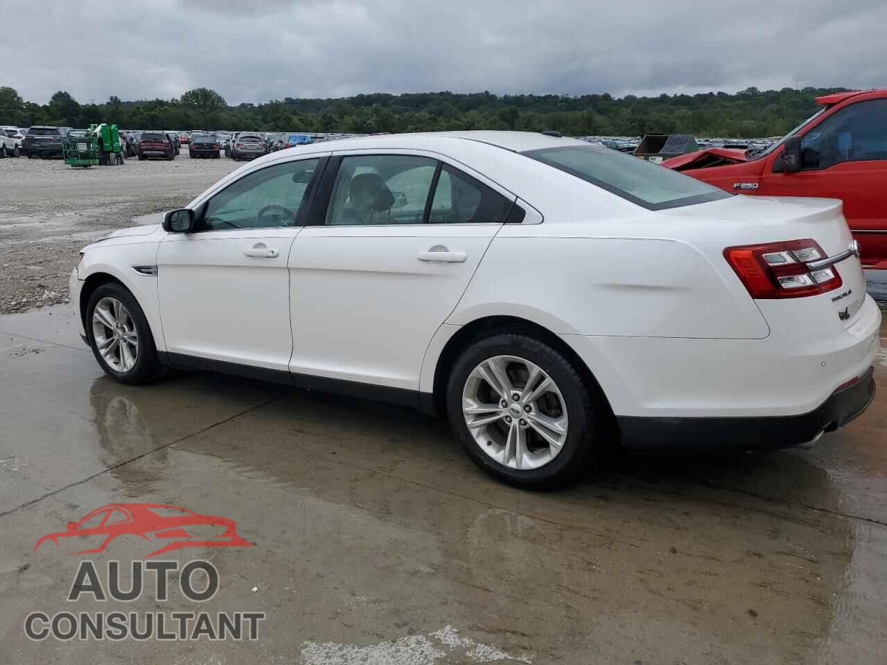 FORD TAURUS 2013 - 1FAHP2E84DG111596
