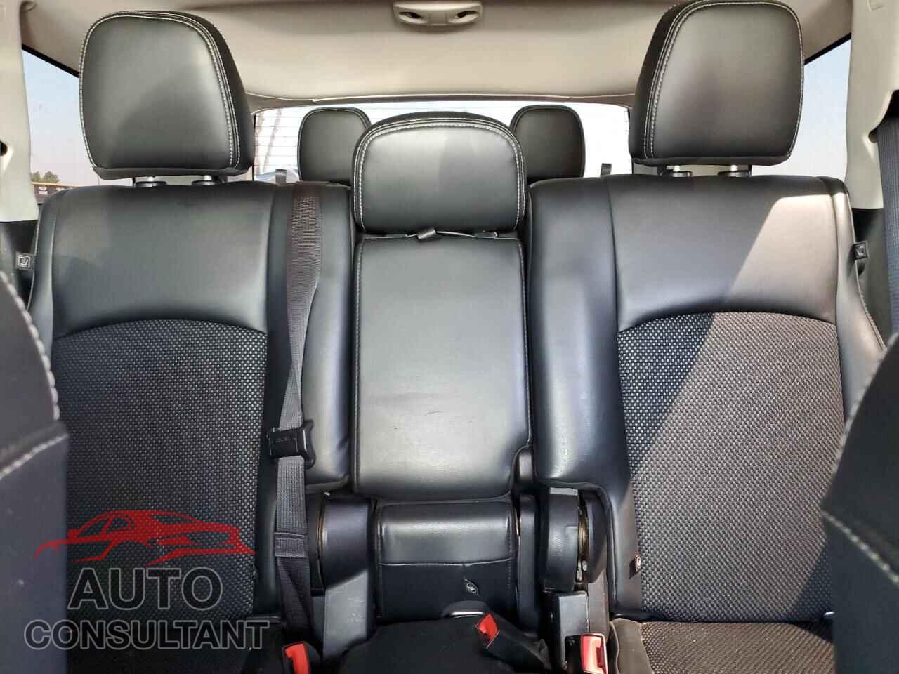 DODGE JOURNEY 2015 - 3C4PDCGB3FT531054