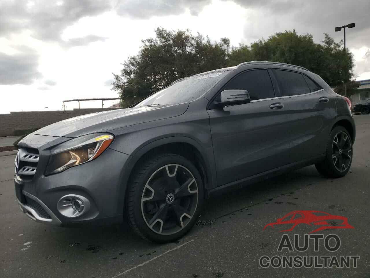 MERCEDES-BENZ GLA-CLASS 2018 - WDCTG4GB2JJ390158