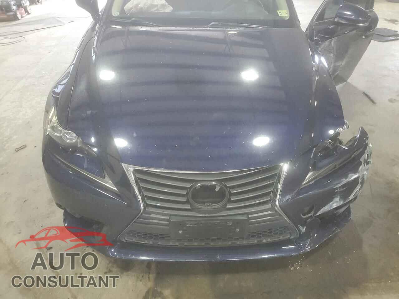 LEXUS IS 2015 - JTHCF1D23F5028592