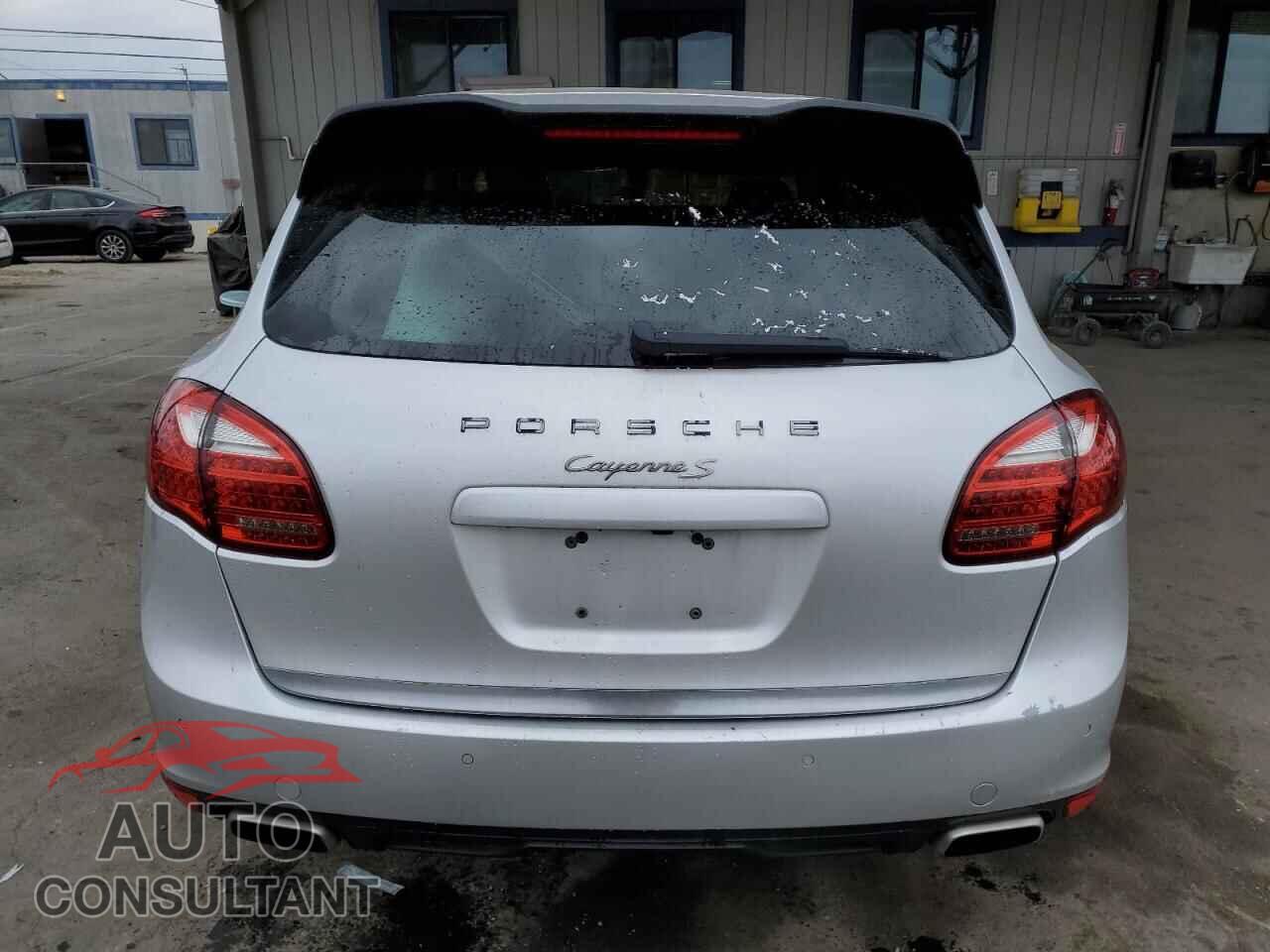 PORSCHE CAYENNE 2012 - WP1AB2A20CLA44561