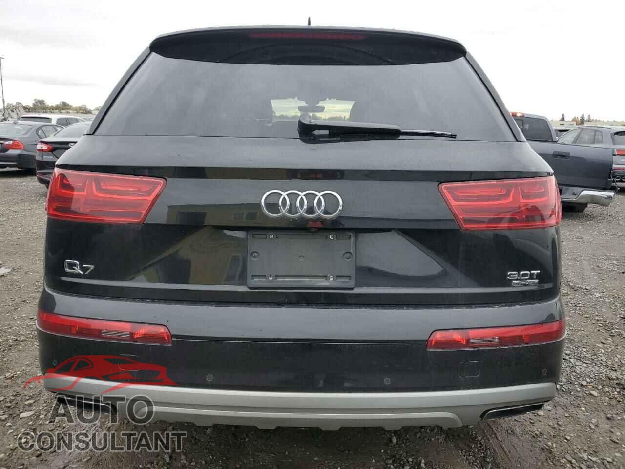 AUDI Q7 2017 - WA1LAAF75HD013197