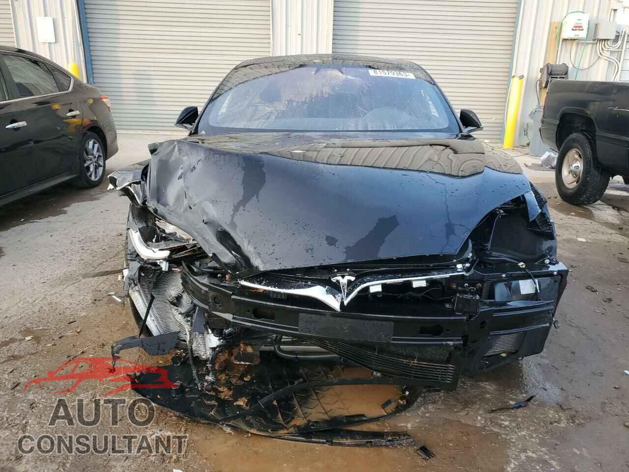 TESLA MODEL S 2017 - 5YJSA1E24HF200107