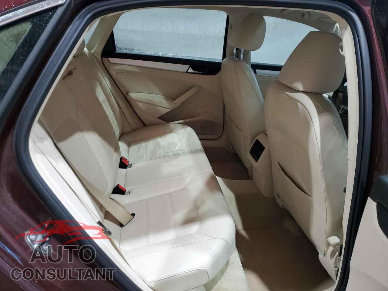 VOLKSWAGEN PASSAT 2013 - 1VWBP7A36DC146202