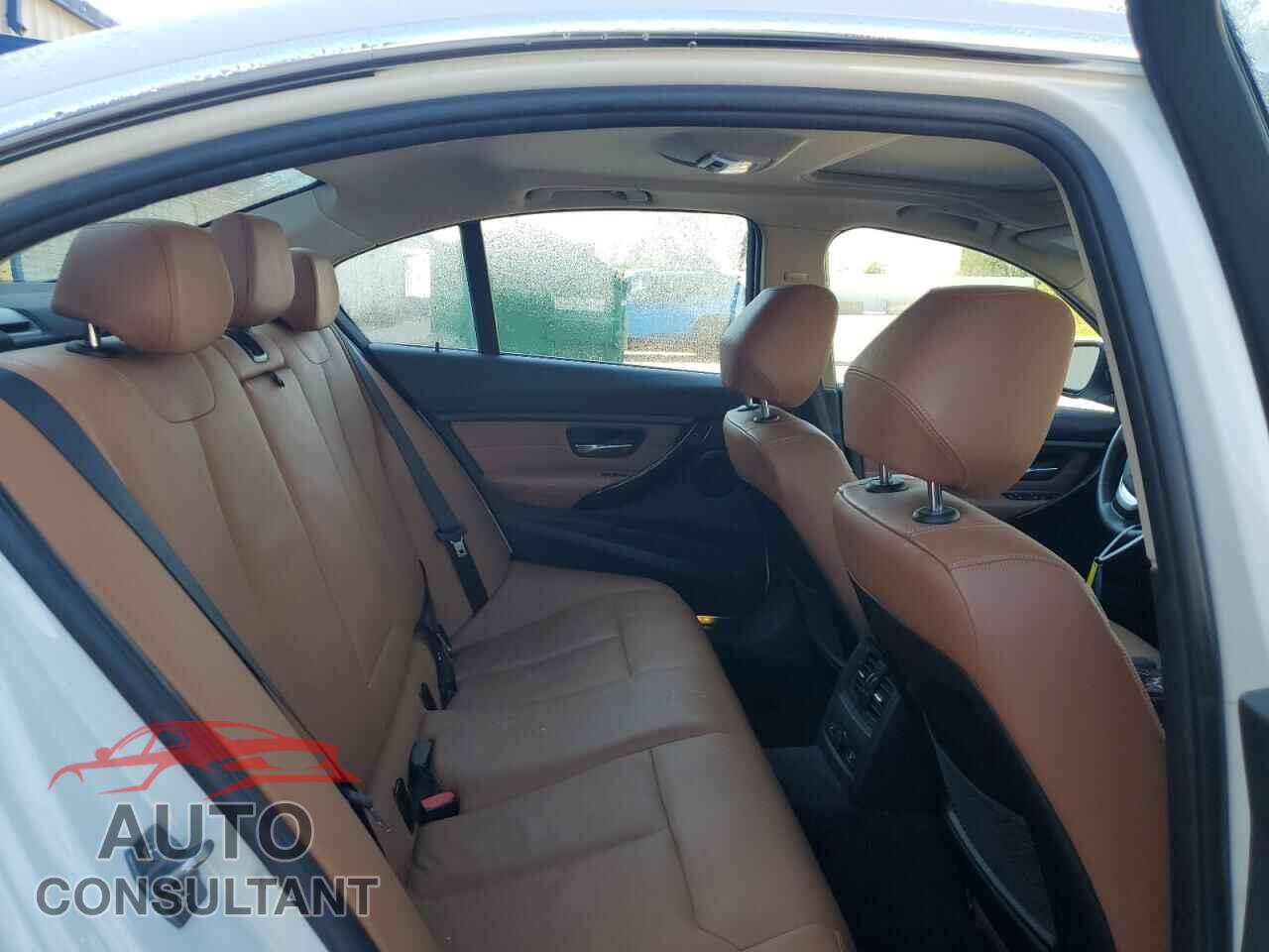 BMW 3 SERIES 2013 - WBA3B5G57DNS03575