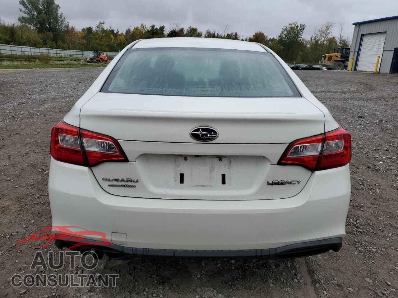 SUBARU LEGACY 2018 - 4S3BNAB6XJ3021908