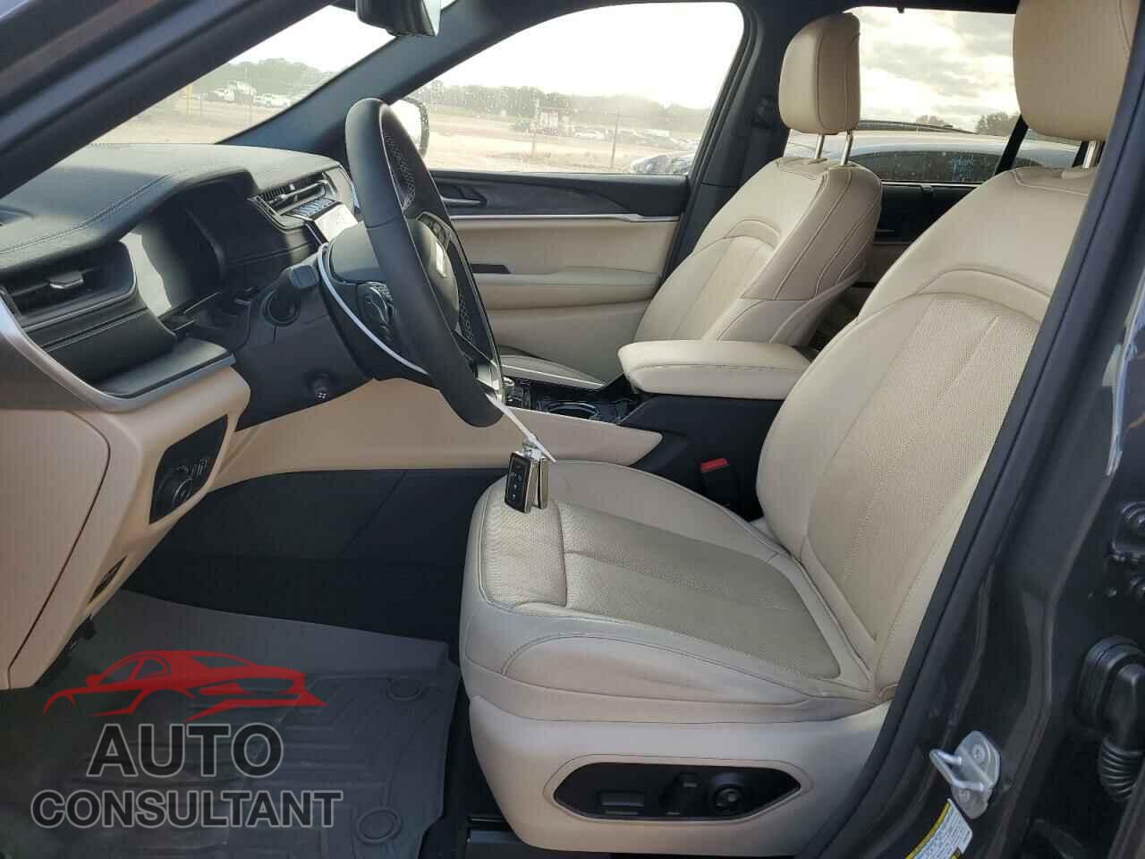 JEEP GRAND CHER 2023 - 1C4RJGBGXPC525390