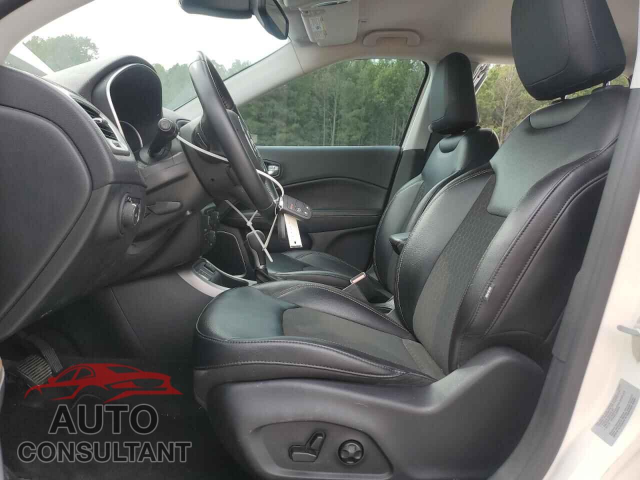 JEEP COMPASS 2018 - 3C4NJCBB4JT140267