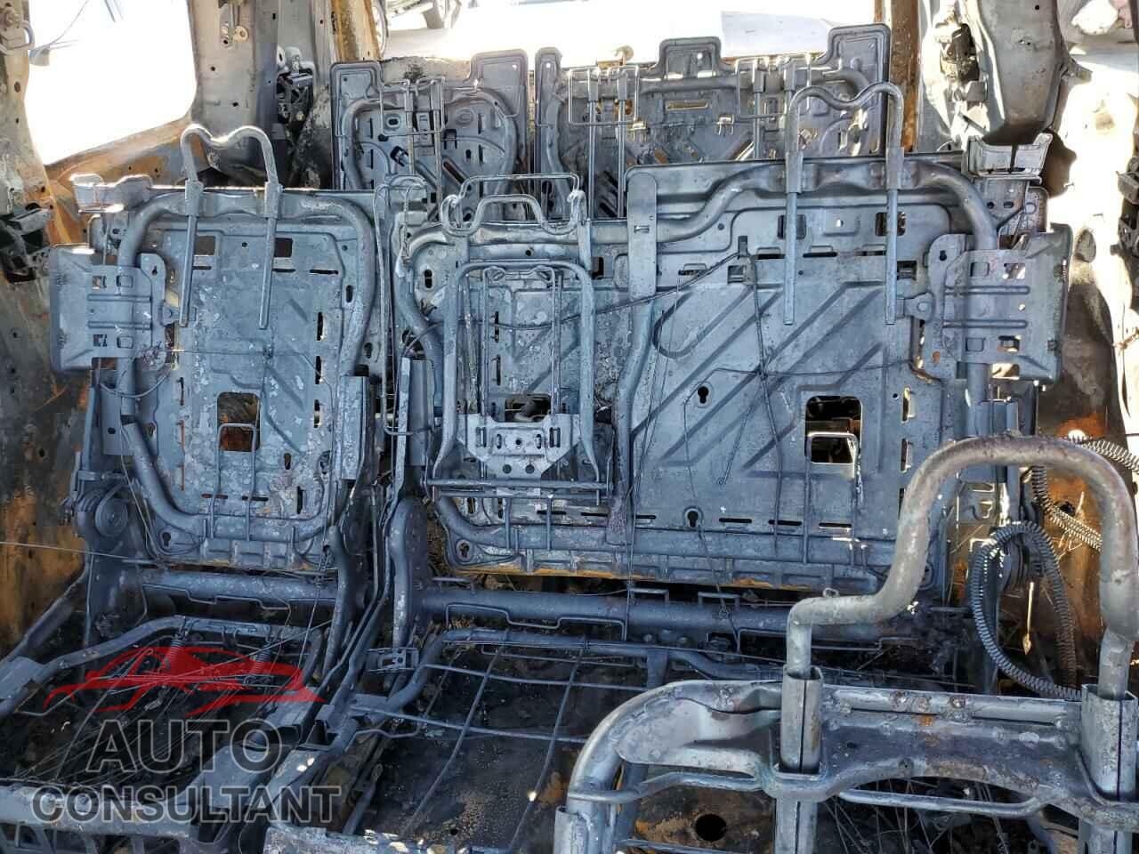 HONDA PILOT 2010 - 5FNYF3H29AB021425