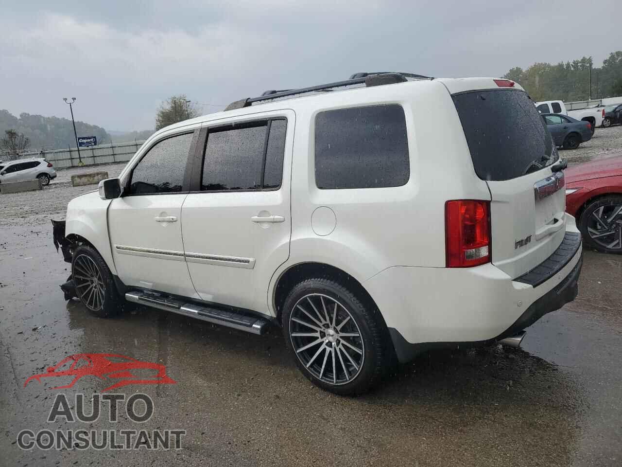 HONDA PILOT 2015 - 5FNYF3H94FB018551