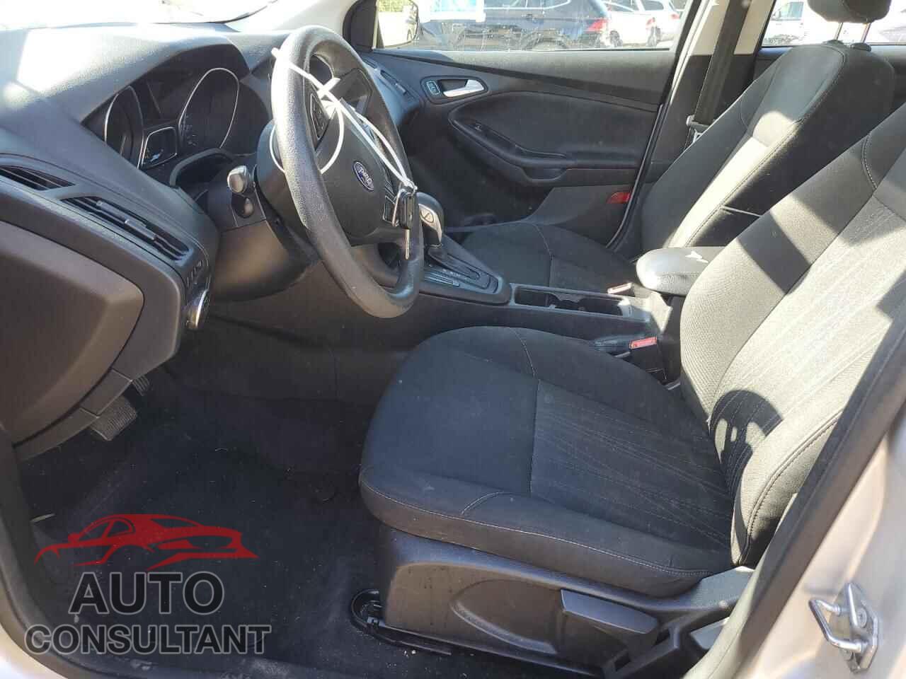 FORD FOCUS 2018 - 1FADP3F21JL206621