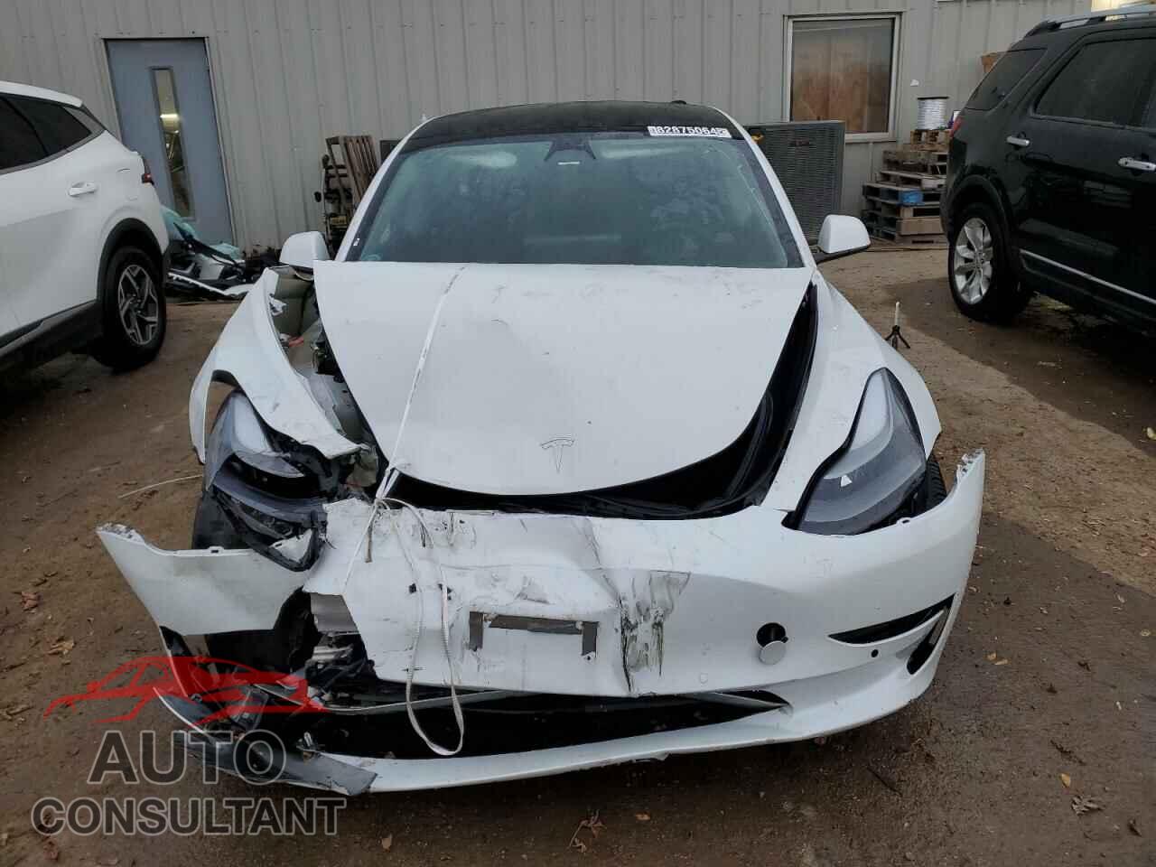 TESLA MODEL 3 2022 - 5YJ3E1EA9NF370751