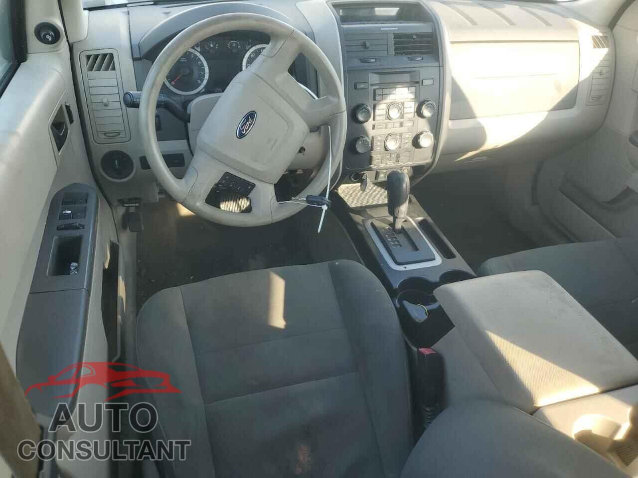 FORD ESCAPE 2011 - 1FMCU9C79BKC64237