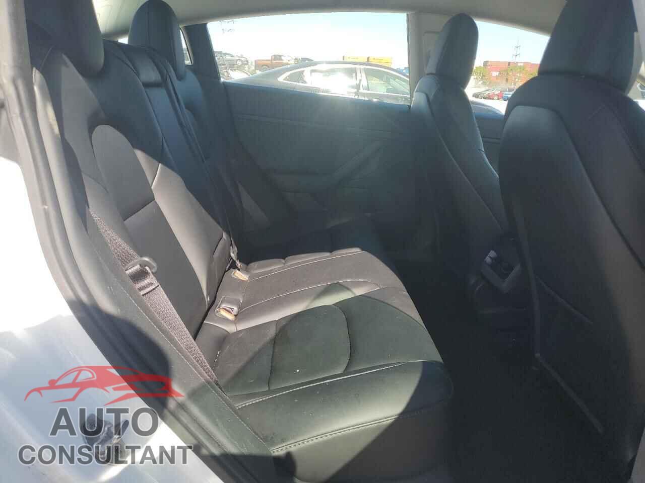 TESLA MODEL 3 2020 - 5YJ3E1EB2LF800948