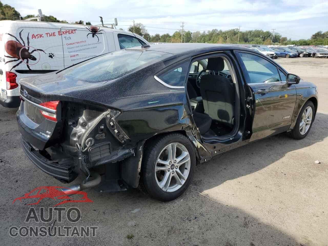 FORD FUSION 2018 - 3FA6P0LU2JR223250